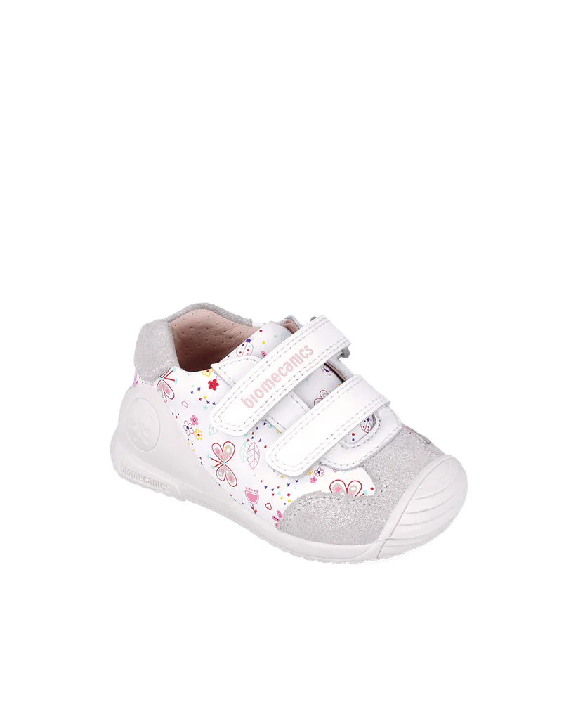 Basket bébé fille premiers pas blanche – Biomecanics – chaussures ergonomiques – Nanou’s House Maroc