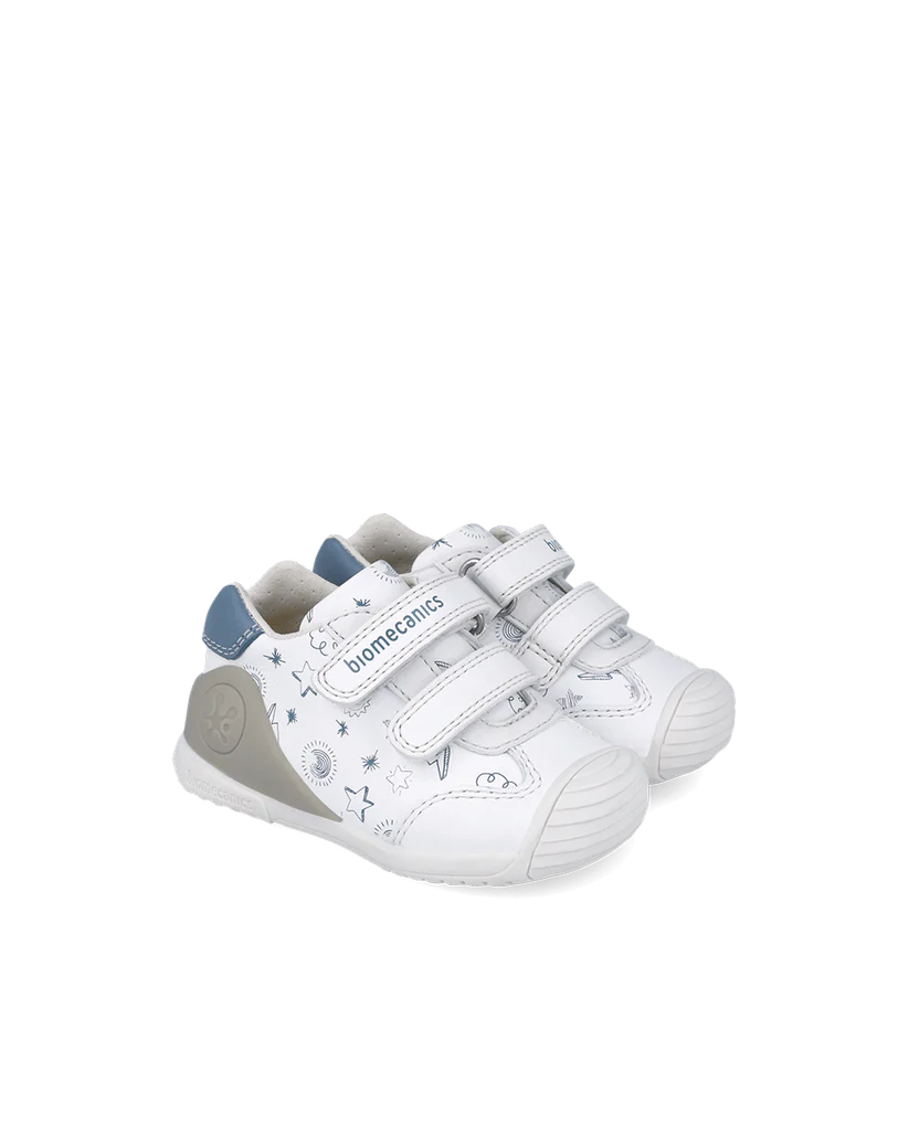 Basket bébé premiers pas blanc étoiles – Biomecanics – chaussures ergonomiques garçon – Nanou’s House Maroc
