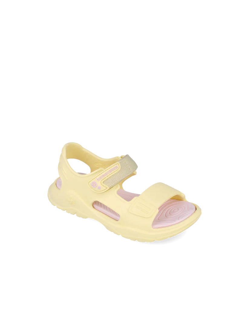 Sandales bébé fille imperméables vanille – Biomecanics – chaussures ergonomiques – Nanou’s House Maroc
