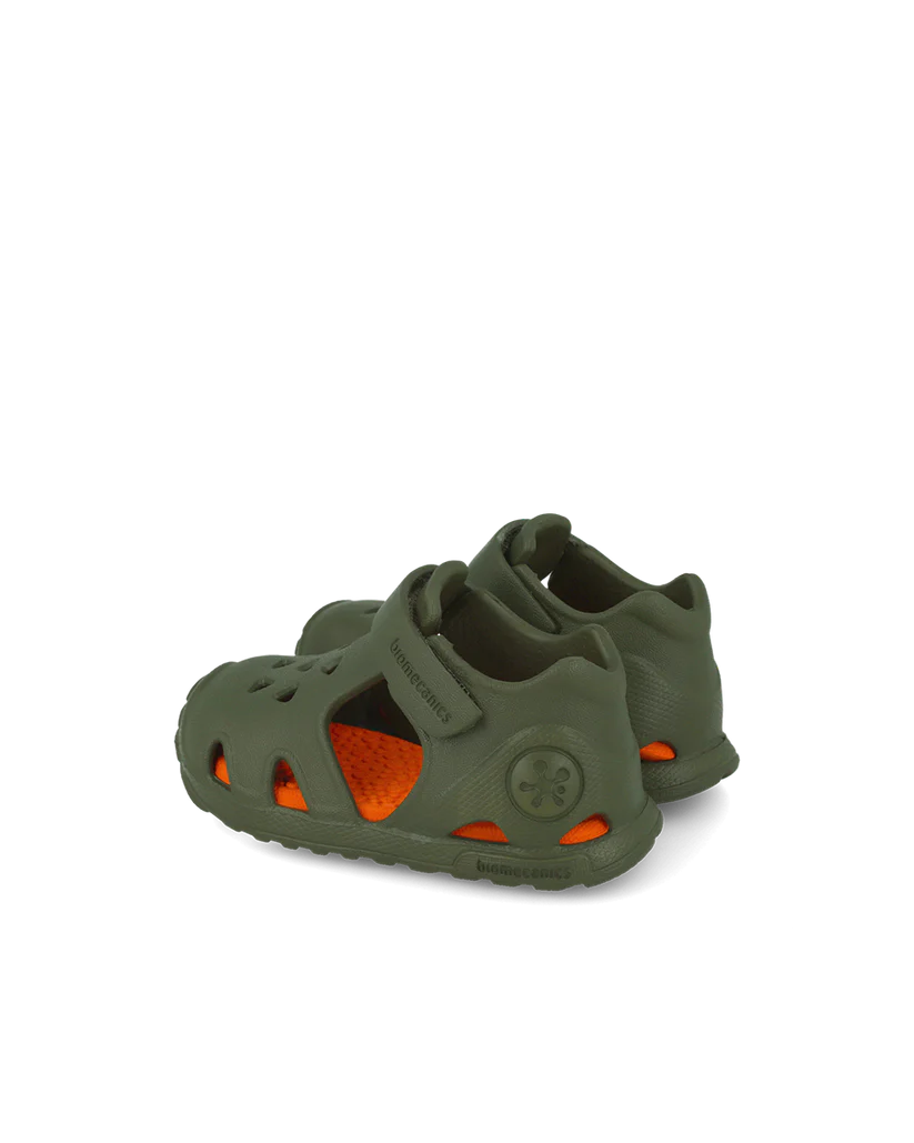 Sandales bébé premiers pas imperméables vert militaire – Biomecanics – chaussures ergonomiques garçon – Nanou’s House Maroc