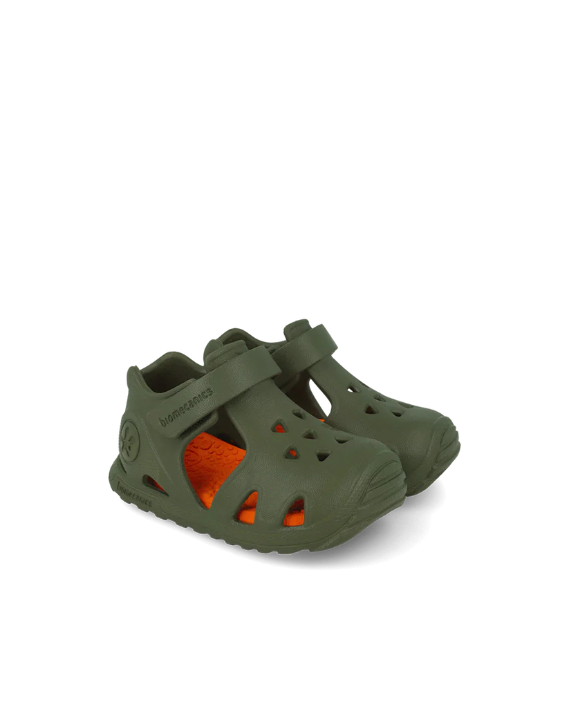 Sandales bébé premiers pas imperméables vert militaire – Biomecanics – chaussures ergonomiques garçon – Nanou’s House Maroc