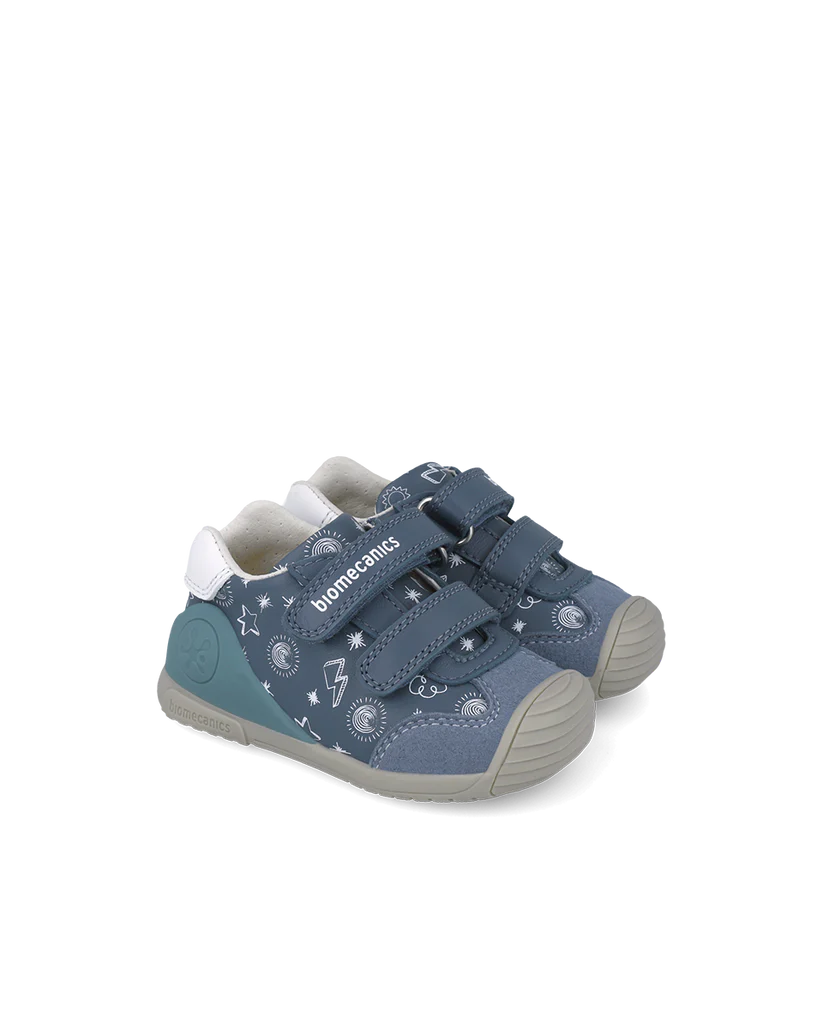 Basket bébé premiers pas bleu étoiles – Biomecanics – chaussures ergonomiques garçon – Nanou’s House
