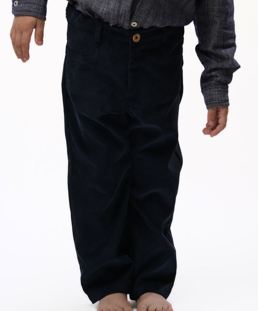 Moon & Loly Pantalon Moon velour bleu nuit – Disponible chez Nanou’s House Maroc