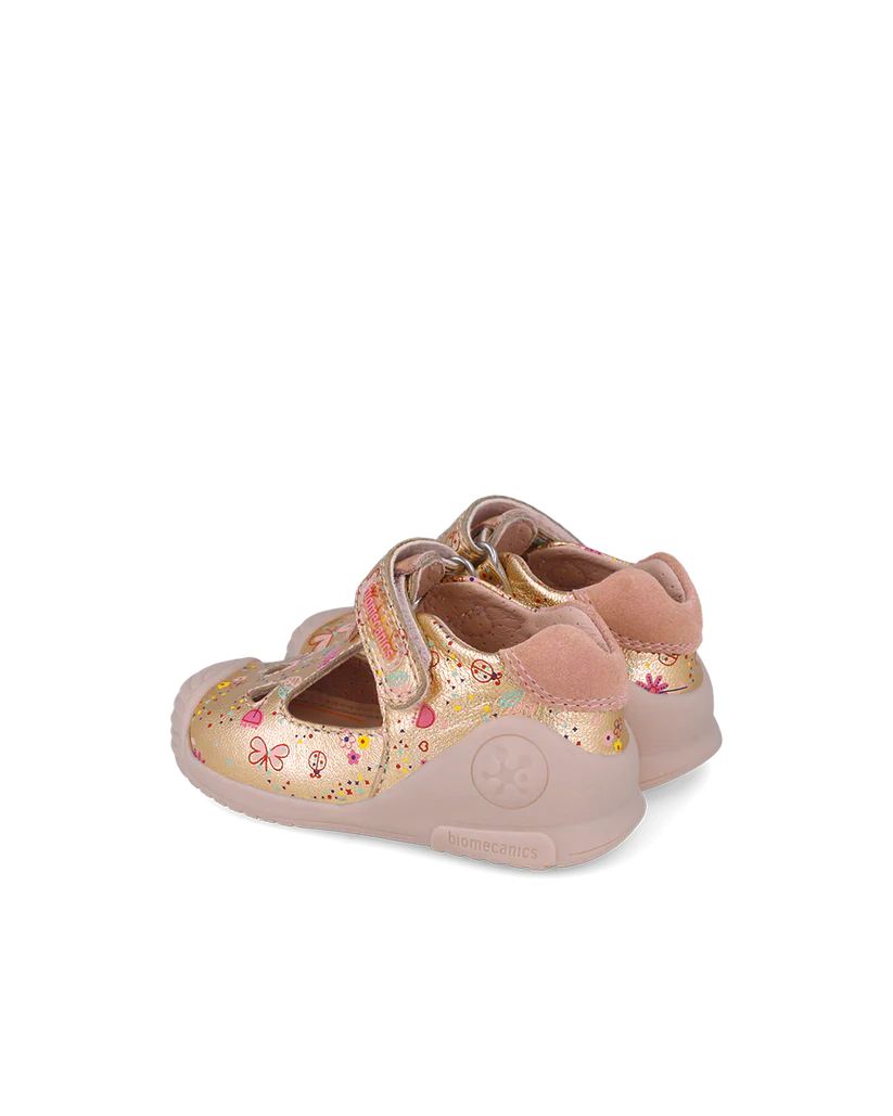 Sandales bébé fille bout fermé blanc – Biomecanics – chaussures ergonomiques premiers pas – Nanou’s House Maroc
