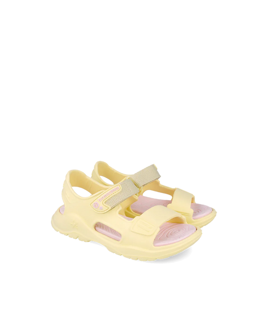 Sandales bébé fille imperméables vanille – Biomecanics – chaussures ergonomiques – Nanou’s House Maroc