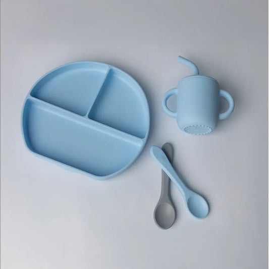 YUMMY set repas bébé en silicone antidérapant 6M+ bleu ciel  | Nanou’s House Maroc